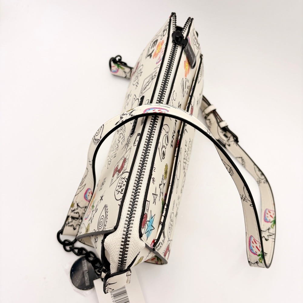 Steve Madden Graffiti Print BLEXI Crossbody Bag White Black Chain Strap Top Zip - Picture 6 of 12